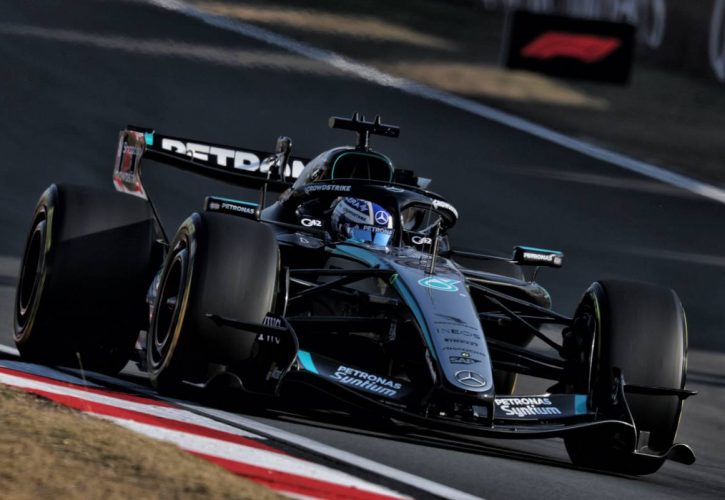 Wolff likens Mercedes reboots to iPhone; Russell P2